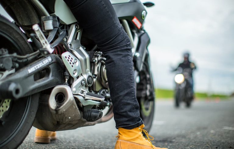 Un bon équipement est indispensable pour suivre sa formation moto